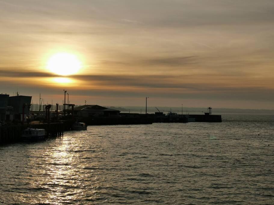 Charme Et Zenitude, Avec Vue Exceptionnelle Sur Le Port Villa Гранвил Екстериор снимка